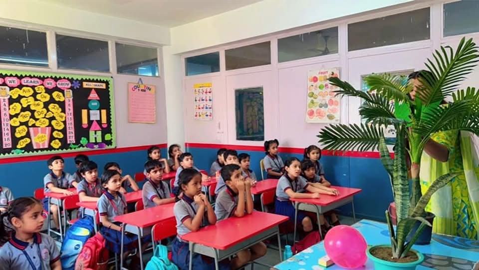 Class III Independence Day celebration